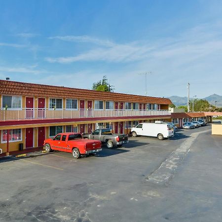 Hollister Inn Exterior photo