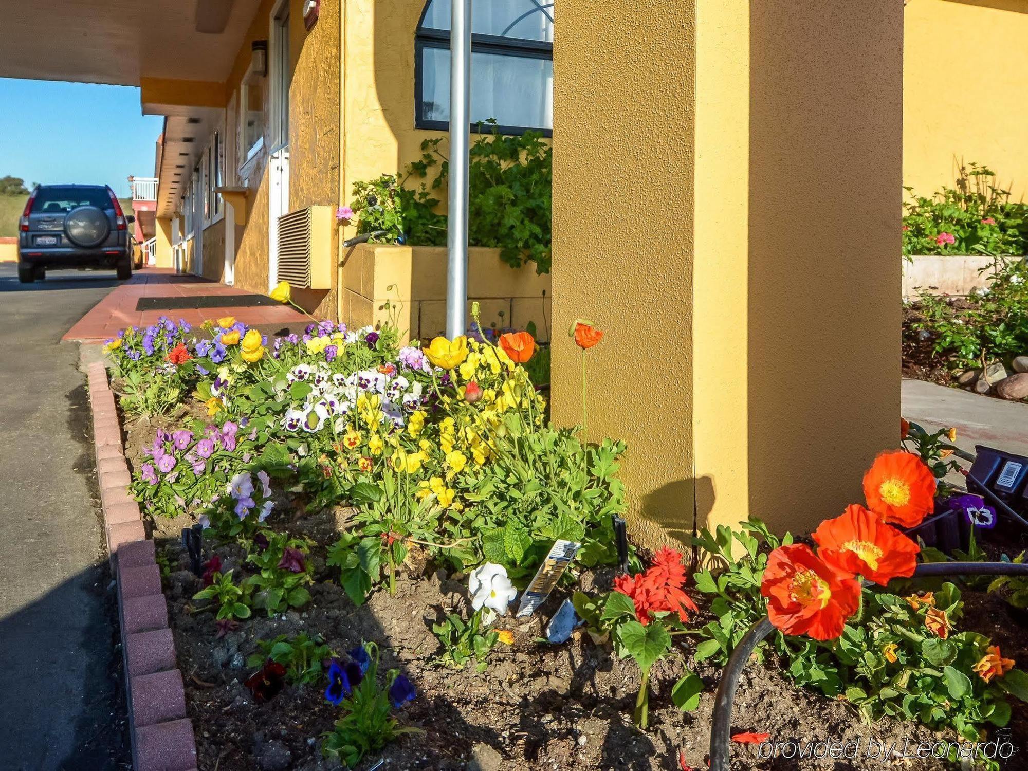 Hollister Inn Exterior photo